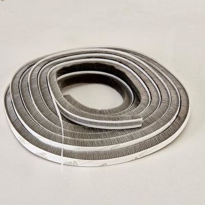 Nowoczesne mieszkanie Aluminiowe okna i drzwi Akcesoria z płetwami wełny