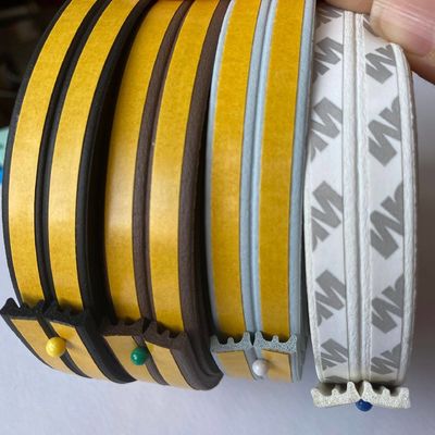 Niestandardowy D-Shaped Self Adhesive Rubber Seal Door Window Weather Strip do izolacji dźwiękowej mieszkania