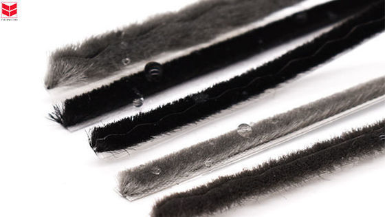 Ślizgowe drzwi okna uszczelnienie szczotka pasów wełny stos kleju pasów pogodowych