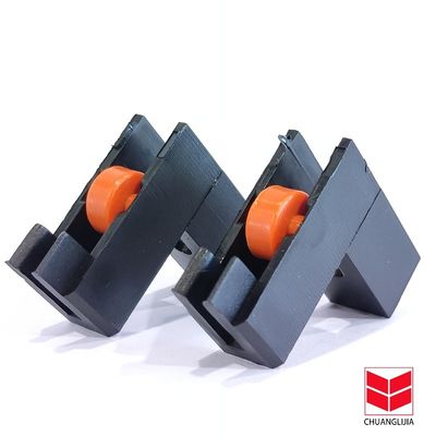 Aluminiowe akcesoria do drzwi oknowych, przesuwane plastikowe rolki o nowoczesnym designie