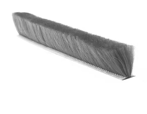 Wysokość stosu 3-25 mm Szerokość 3-50 mm 100% PP Aluminium Alloy Strip Brush Weather Stripping dla drzwi przesuwnych CLJ