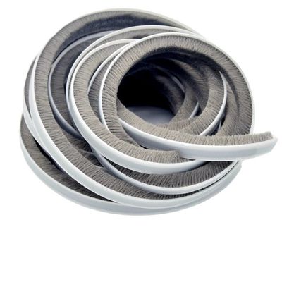 Modern Style Adhesive Door Weather Stripping Brush for Window Czarny/szary/brązowy/biały/inne materiały i projekt