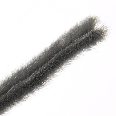 Kolory domów Czarny/Szary/Brawny/Biały/Inne Wytwarzanie Cras-proof Plastic Pile Weather Strip With Fin For Sliding Door