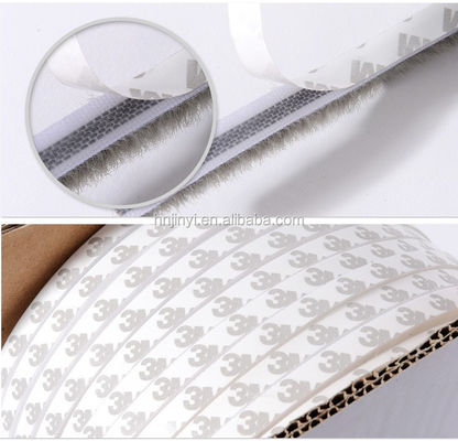 Profesjonalny szczotka do uszczelniania drzwi i okien gumowy pasek pogodowy z samoprzylepnym