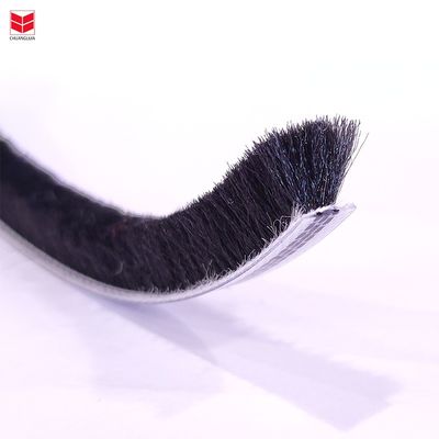Zastosowalne odcinki pogodowe do przesuwanych okien Kolory Czarne/szare/brązowe/białe/inne Wysokość stosu 3-25 mm / szerokość 3-50 mm