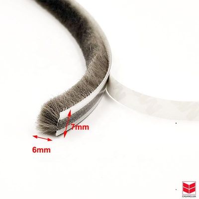 Włonowy stos pogodowy dla drzwi i okien Aluminiowy stos wysokość 3-25 mm / szerokość 3-50 mm 100% PP