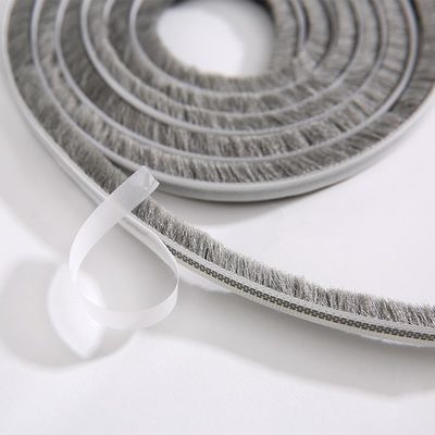 Tkaną szczotkę uszczelniacz silikonizator Włonny stos Strip pogodowy Strip szczotka Drzwi okna Strip uszczelniacz z i ISO9001 2008 Certyfikat