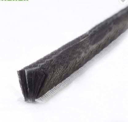 Aluminiowe drzwi i okienne akcesoria Zapobieganie pyłu Zamknięcie drzwi z okienkiem